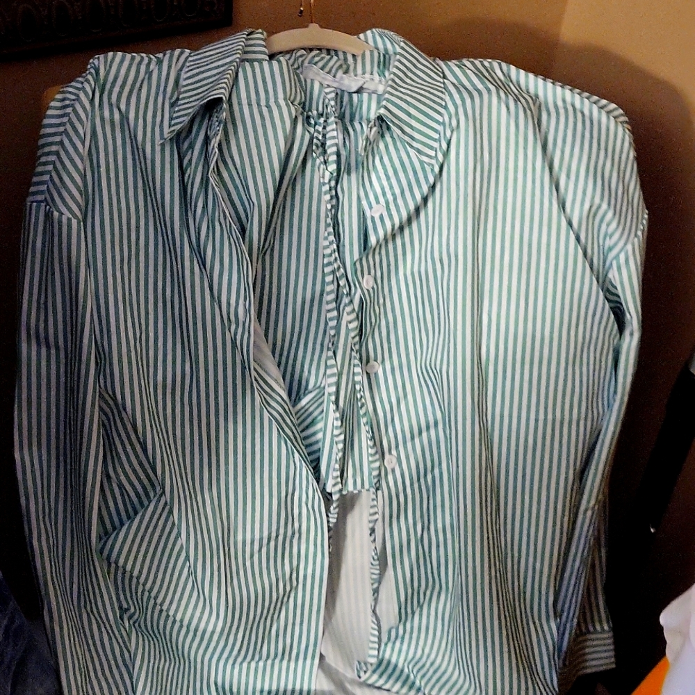 MONEY GREEN PINSTRIPE SHORT SET